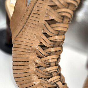 Vince Camuto Emore Women's Tan Heeled Woven Leather Sandals Size 12